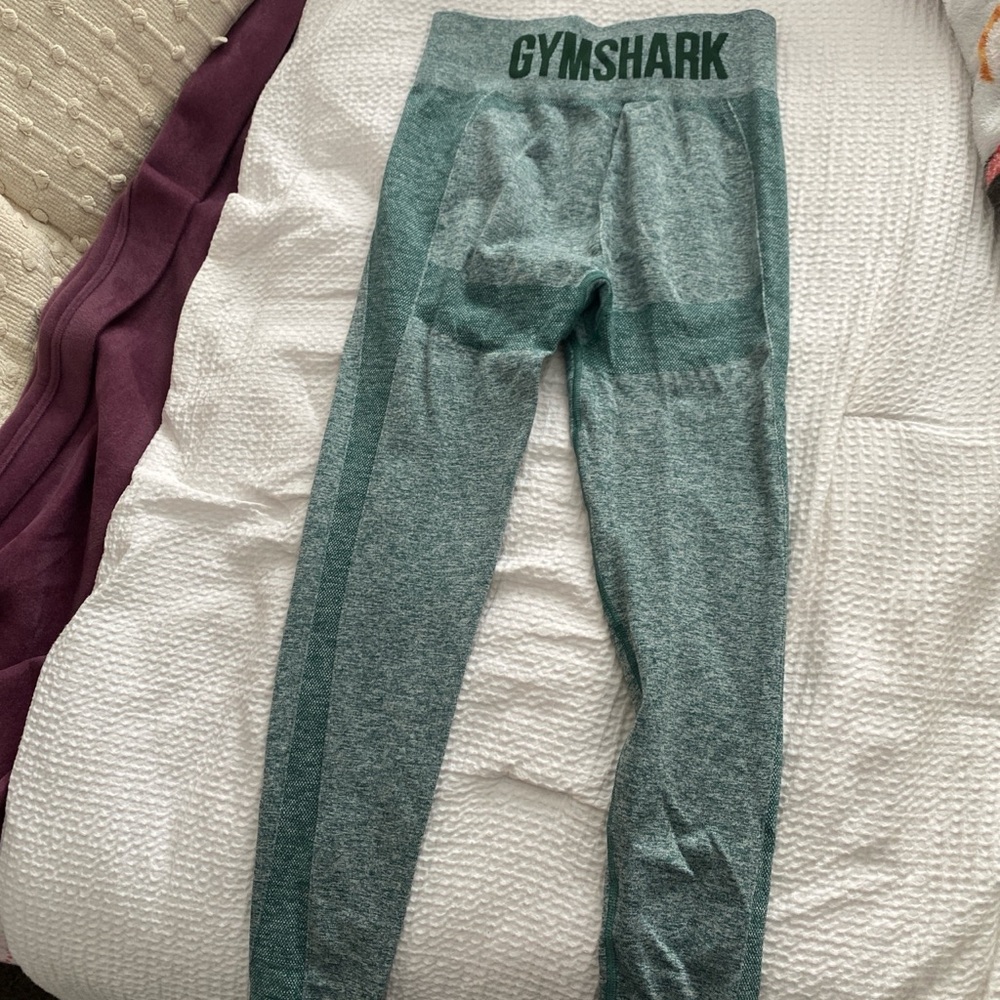 Green women’s gymshark leggings